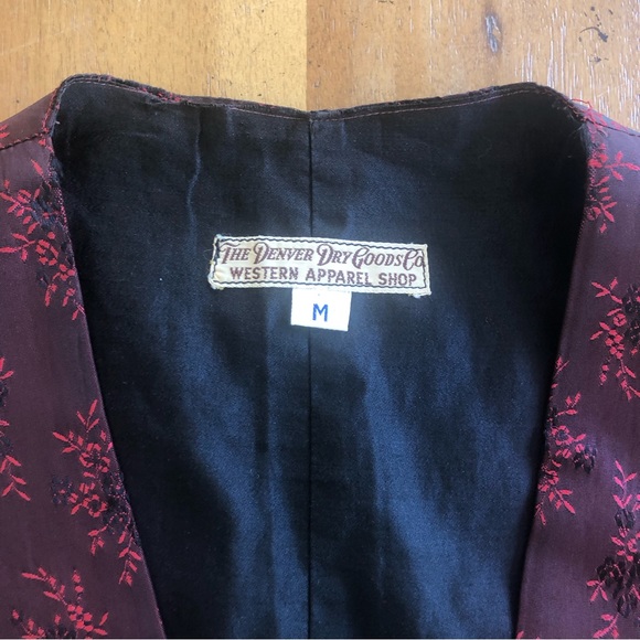 Vintage Western Vest Asian Red Black Floral Embroidered Silk Satin Gold Buttons - Picture 3 of 16